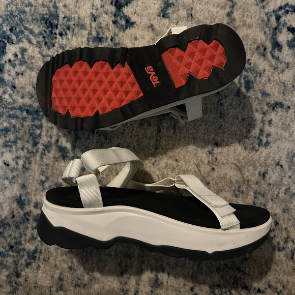 NWOT Teva Jadito Universal Platform Sandals - Picture 5 of 10